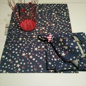 SOLD Longaberger Placemats & Napkins